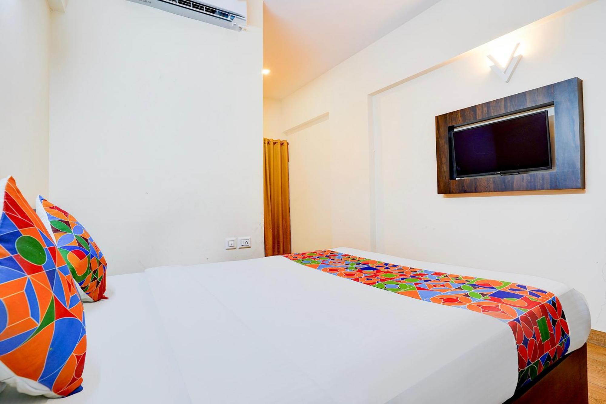 FabHotel GRK Comforts Bangalore Exterior foto
