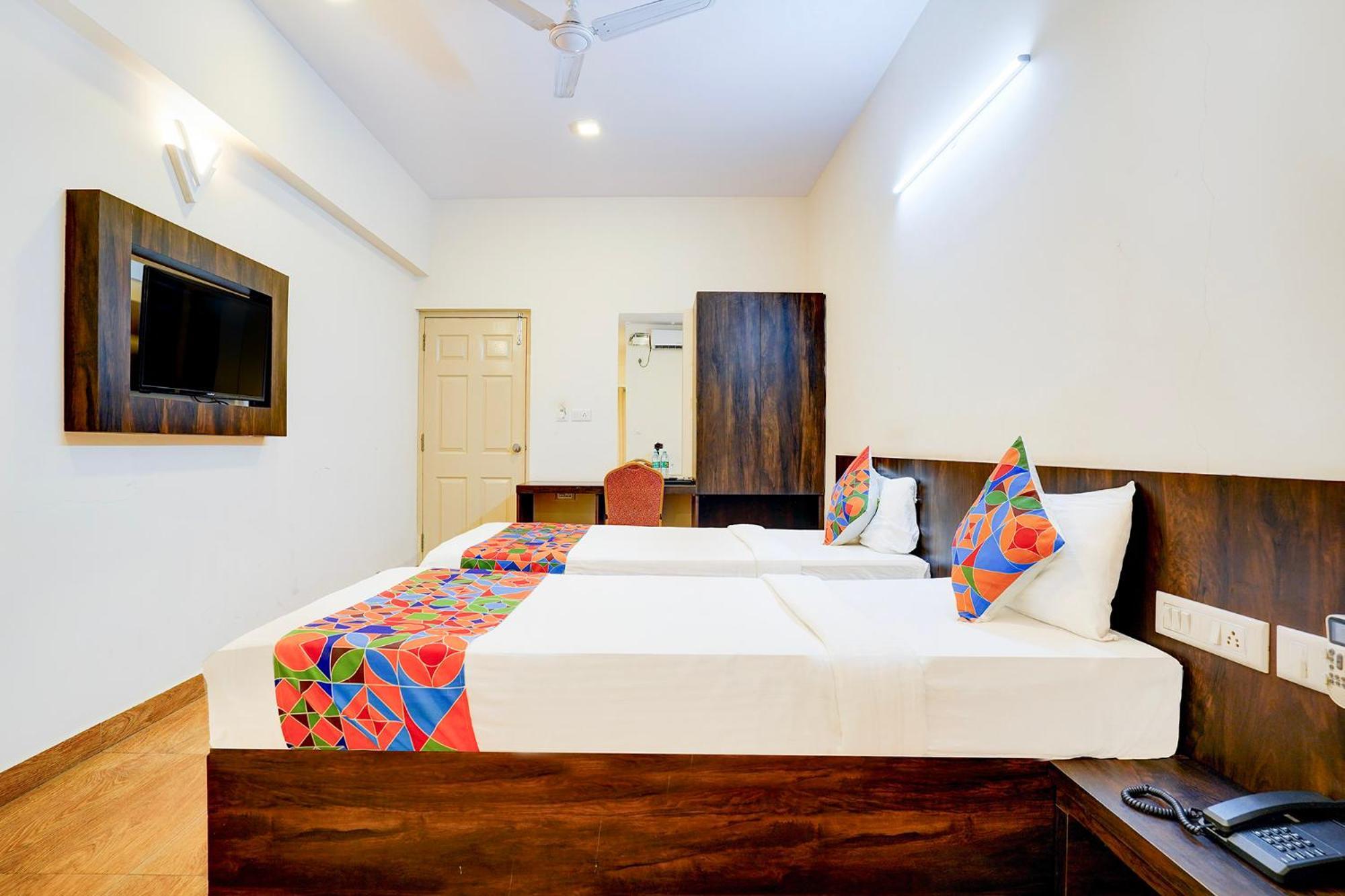 FabHotel GRK Comforts Bangalore Exterior foto
