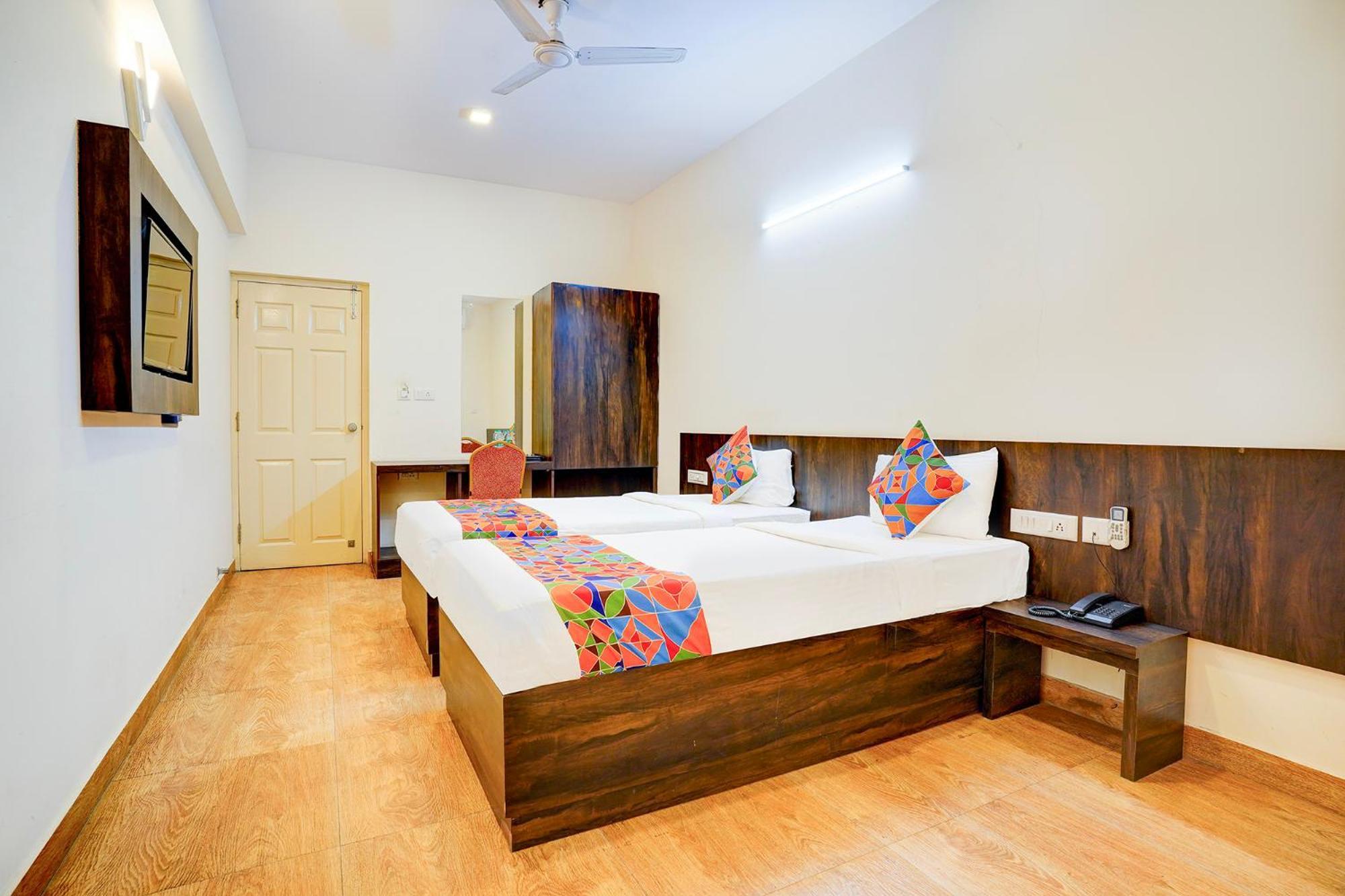 FabHotel GRK Comforts Bangalore Exterior foto